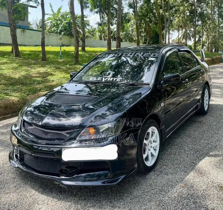 Mitsubishi CS2 GLX 2003 Car (Used)