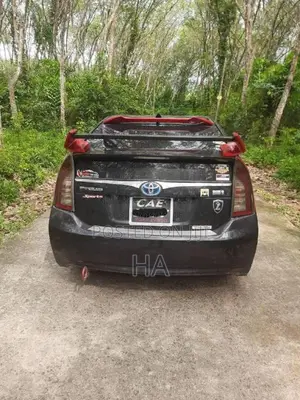 Toyota Prius 2013 Car (Used)