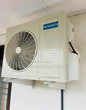 12000BTU SKYWORTH Non Inverter (R32 Gas Refrigerant) Brand New AC