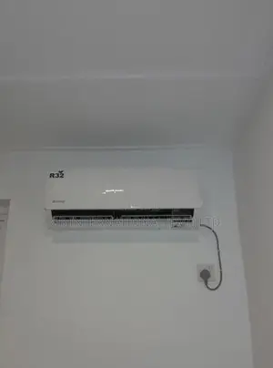 12000BTU CHIGO Non Inverter (R32 Gas Refrigerant) New AC 2026 Model