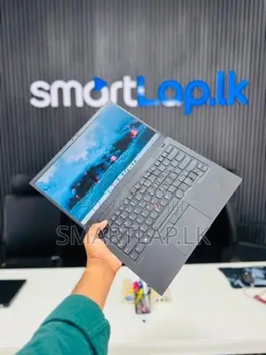 Lenovo X1 Carbon Thinkpad i7 8th Gen 16GB RAM 512GB