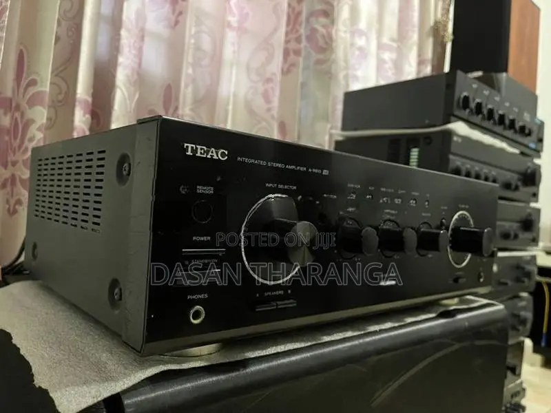 TEAC Stereo Amplifier