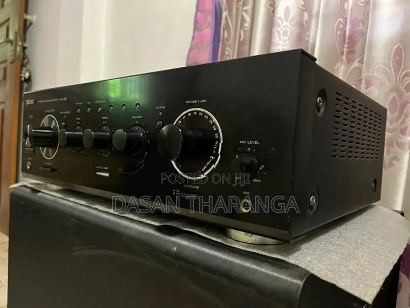 TEAC Stereo Amplifier