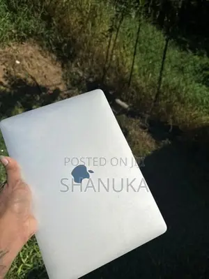MacBook Air 2020