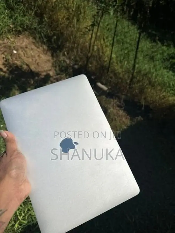 MacBook Air 2020