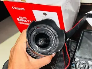 Canon EOS Rebel t7 DSLR camara