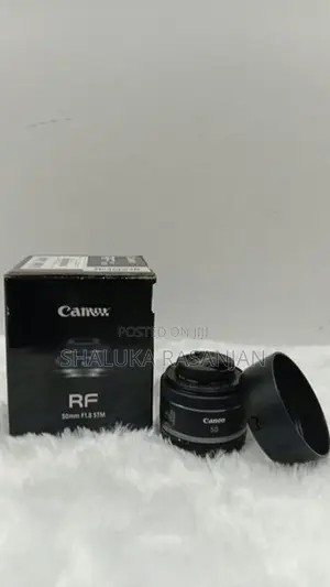 Canon RF 50mm f/1.8 STM Lens