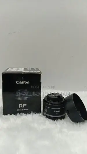 Canon RF 50mm f/1.8 STM Lens