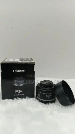Canon RF 50mm f/1.8 STM Lens
