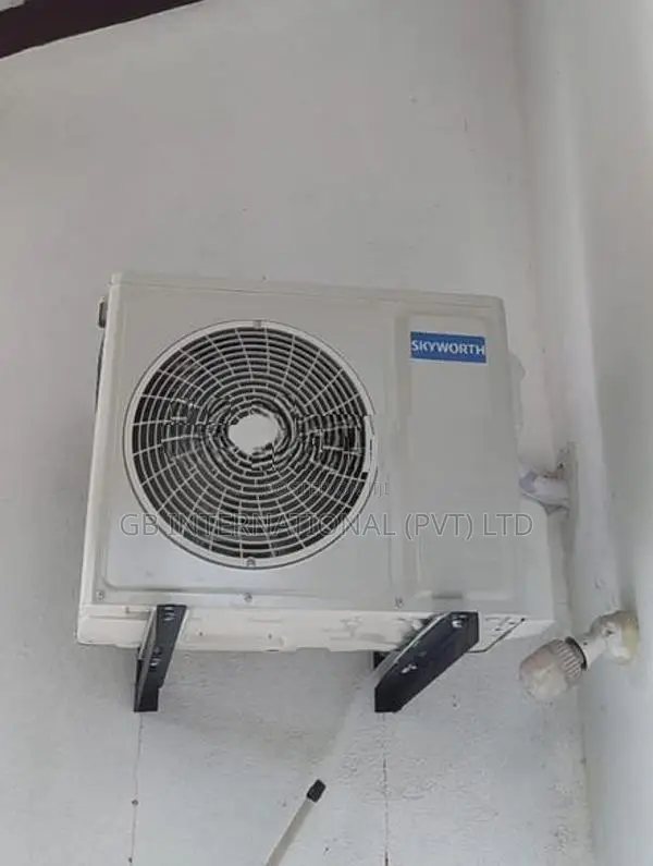 New SKYWORTH Non-Inverter (Fast Cooling) Brand AC 2026 Model