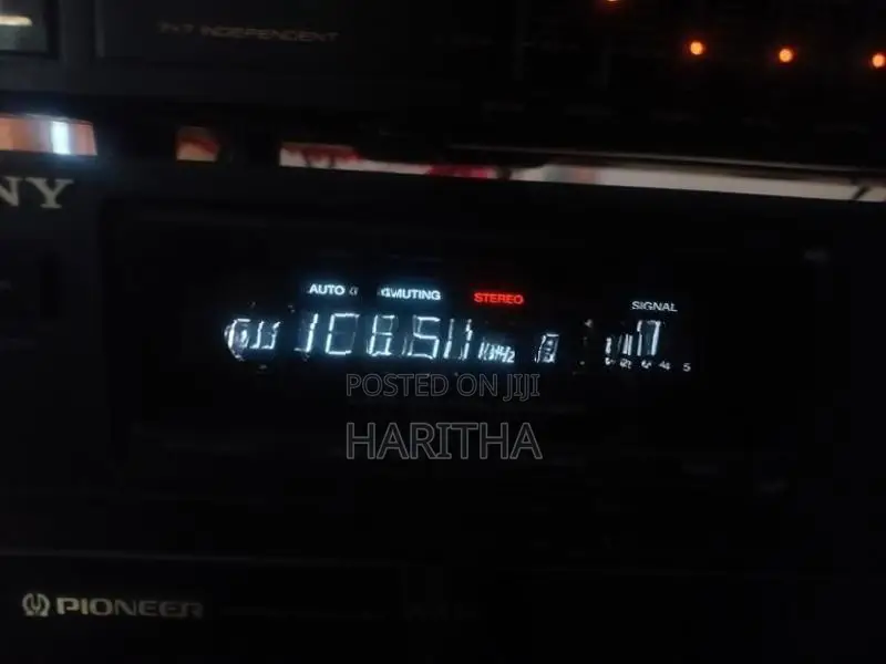 Sony Stereo Digital Tuner ST-S110