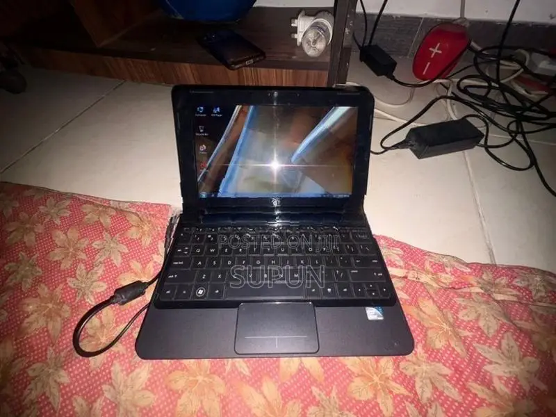 HP Intel Mini Laptop