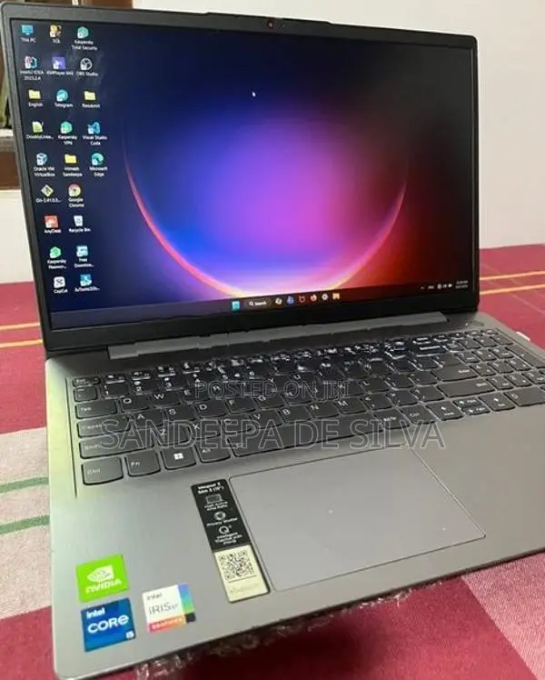 Lenovo IdeaPad (2024)