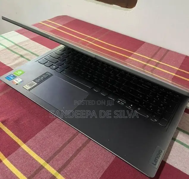 Lenovo IdeaPad (2024)