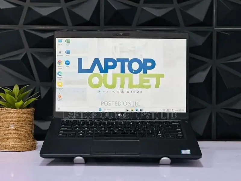 Dell Core i3-10th Gen | 8GB RAM SSD NVMe 15.6 LED