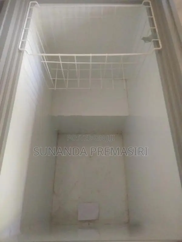 Sisil R600a Freezer