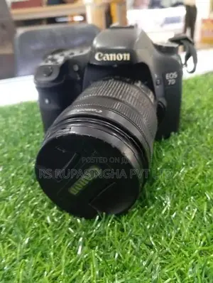 CANON 7D Dslr Camera