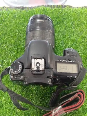CANON 7D Dslr Camera