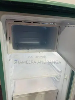Sisil Refrigerator 141L