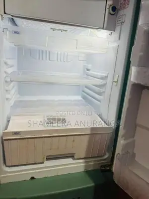 Sisil Refrigerator 141L