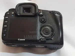 Canon 7D Professional Camera