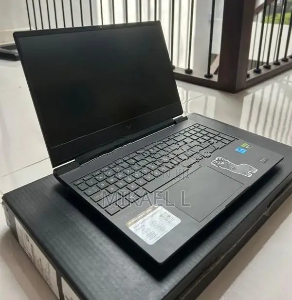 HP Victus - RTX 3050 i5 13gen