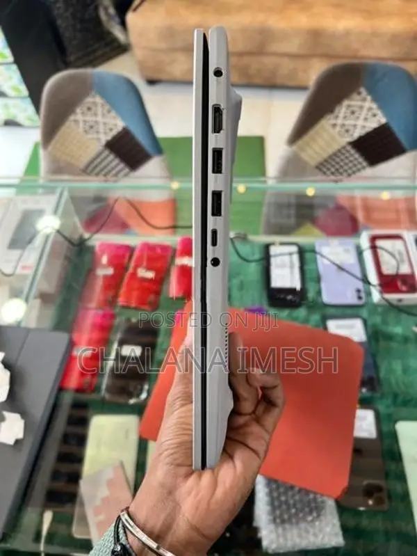ASUS Vivobook 15