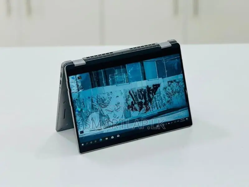 Dell Latitude 5330 2-in-1 Touch Laptop Core i5 12th Gen 16GB RAM