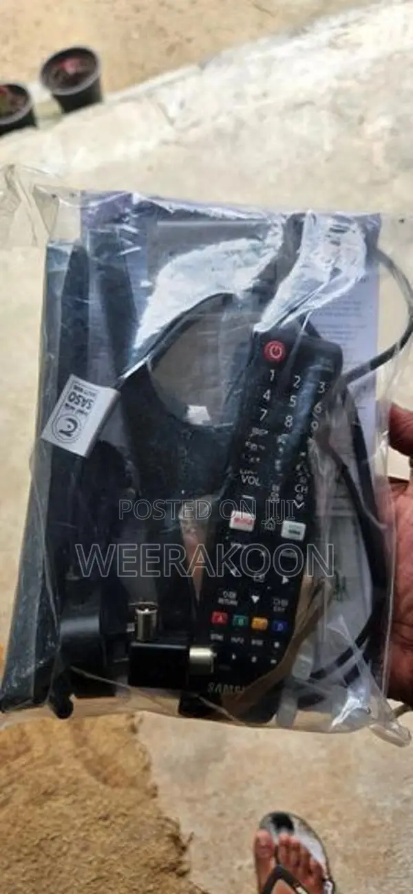 T4400 Samsung 32 Smart TV