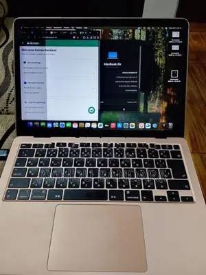 Apple Macbook Air Core i3 2020