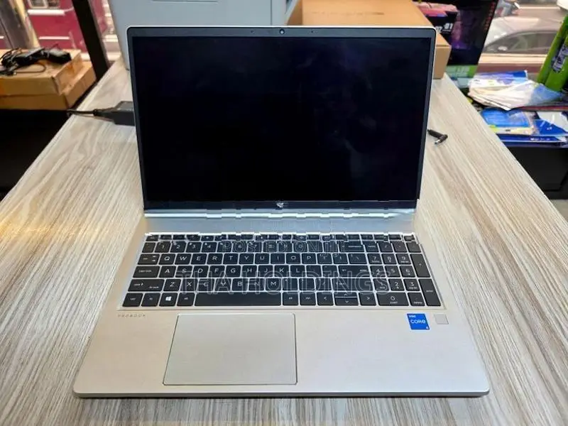 HP ProBook 450 G8 intel i5 11th Gen 256GB SSD 8GB 15.6 FHD iPS Win 11
