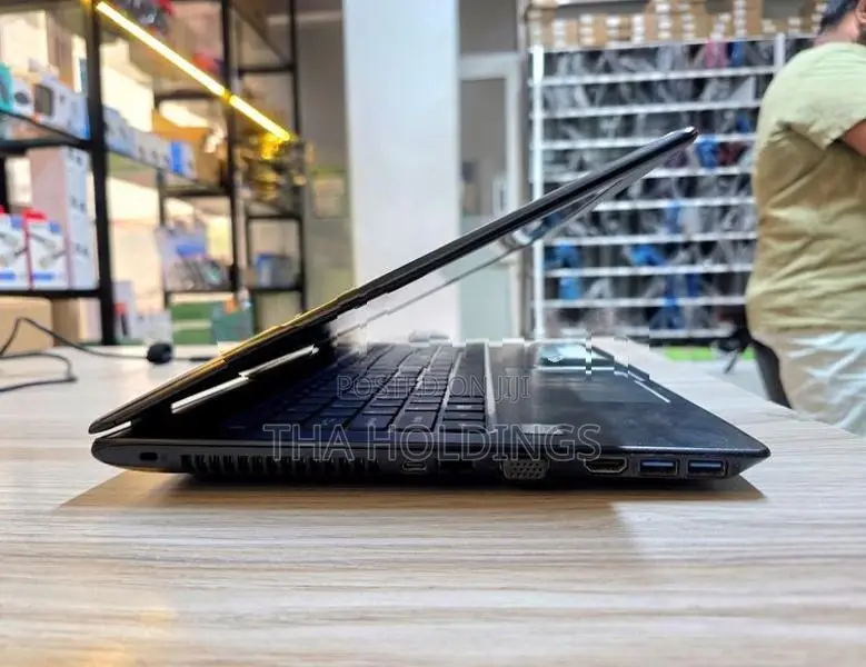 Acer Aspire E5 - 576 Series i3 8th Gen 500GB HDD 15.6 FHD
