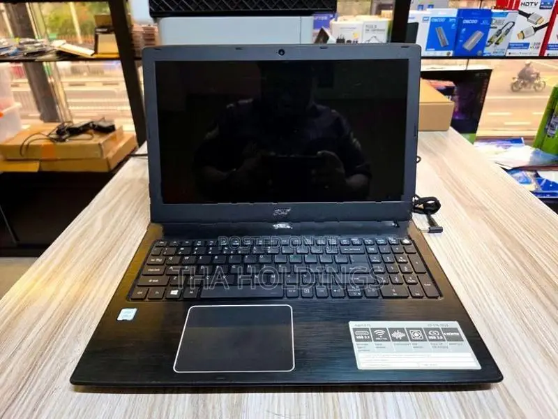 Acer Aspire E5 - 576 Series i3 8th Gen 500GB HDD 15.6 FHD