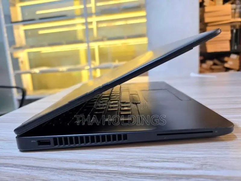 Dell Latitude E5470 i5 6th Gen 256GB SSD 8GB RAM 14.0 FHD IPS Win 11 P