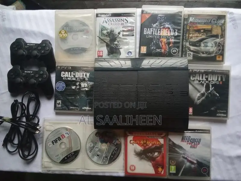 Sony ps3 Super Slim 500GB + 10games+2 Controllers