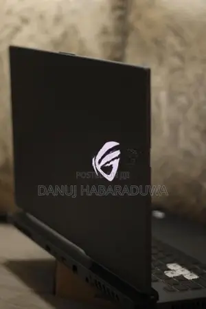 ASUS ROG Strix G17 (G713)