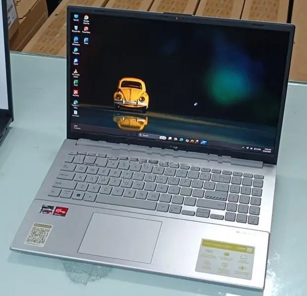 ASUS Vivobook 15 E1504F AMD Ryzen 5 7520U 16GB RAM 512GB NVMe 15.6"