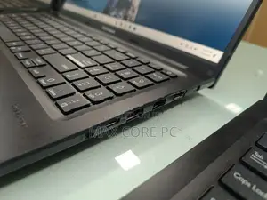 ASUS Vivobook 16 M1605Y AMD Ryzen 5 7530U 16GB RAM 512GB NVMe 16"