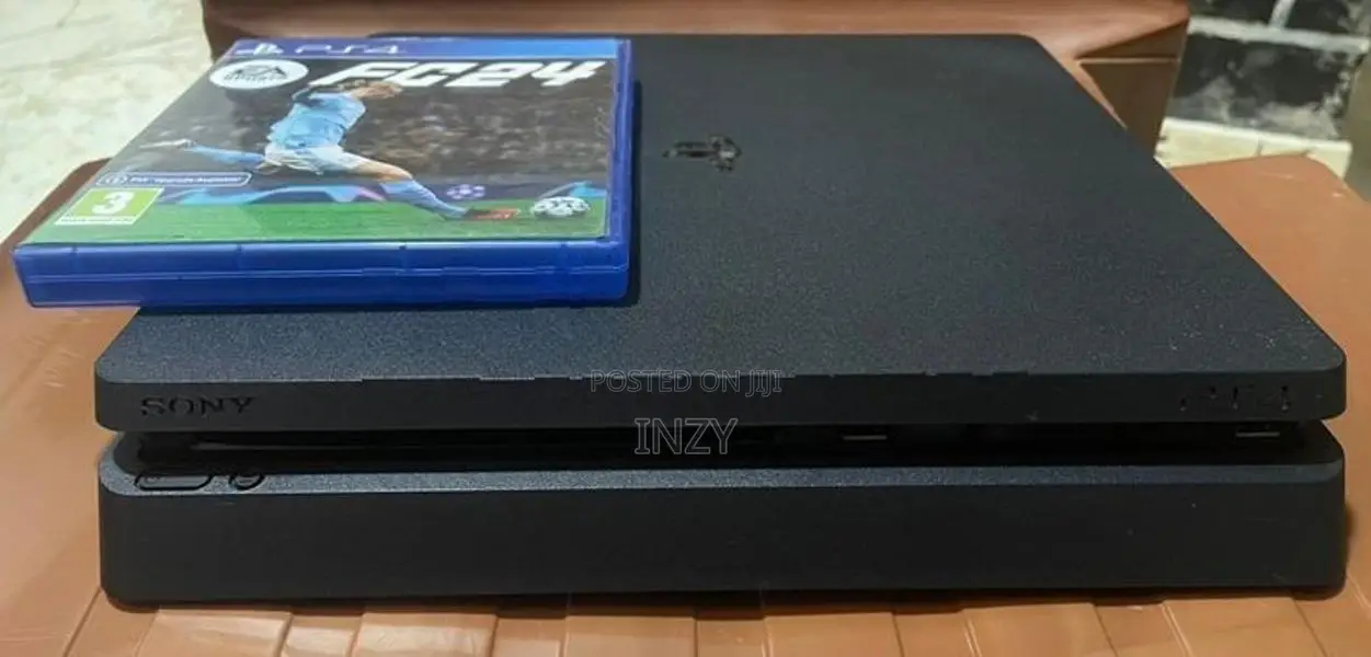 Sony PlayStation 4 Slim 1TB