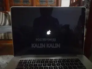 Apple MacBook Pro I7 Laptop
