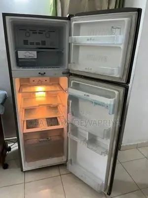 LG M342VM Double Door Refrigerator