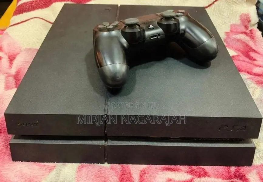 Sony Play Station 4