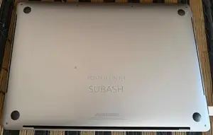 Apple MacBook Pro i7