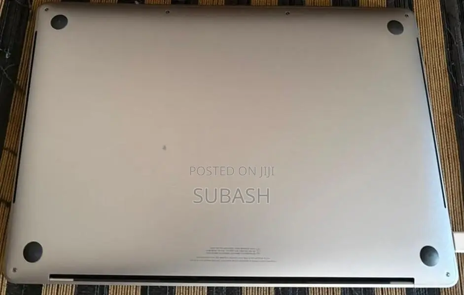 Apple MacBook Pro i7