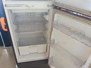 Innovex 4 1/2 Dubble Door Fridge
