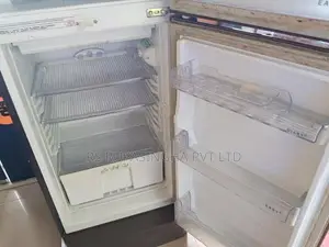 Innovex 4 1/2 Dubble Door Fridge