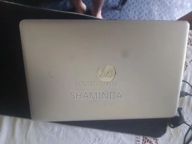 HP Ryzen 3 Laptop