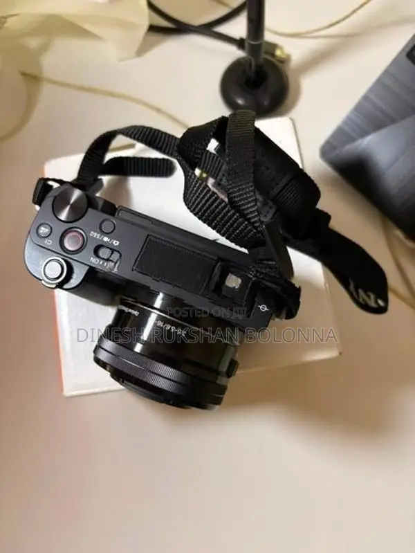 Sony ZV-E10 + 16-50mm Lens