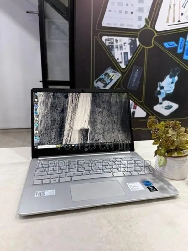 HP Laptop 14S