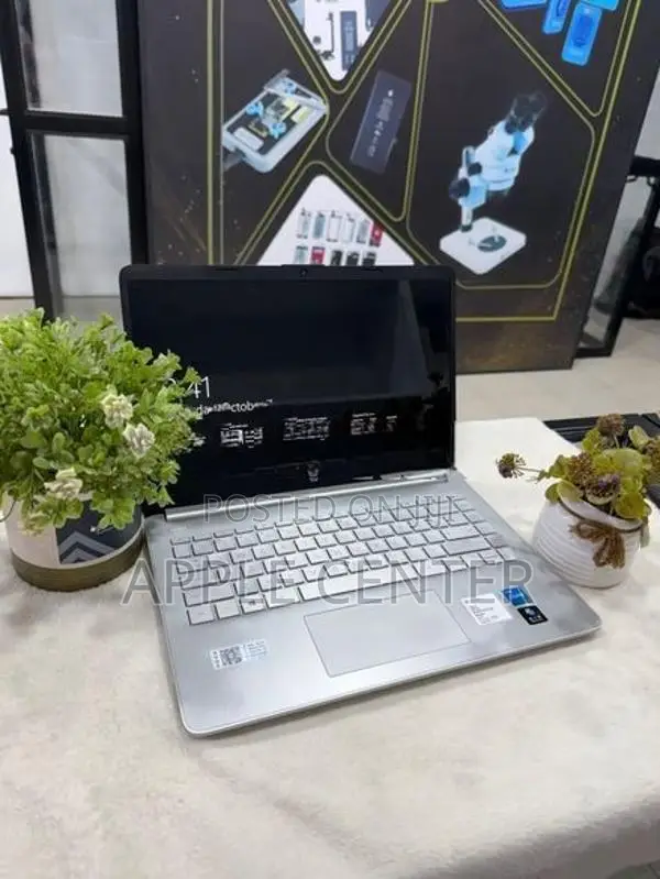 HP Laptop 14S